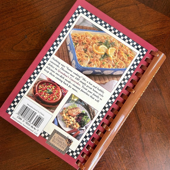 Grandma’s Casserole Homestyle favorites cookbook - Picture 2 of 7